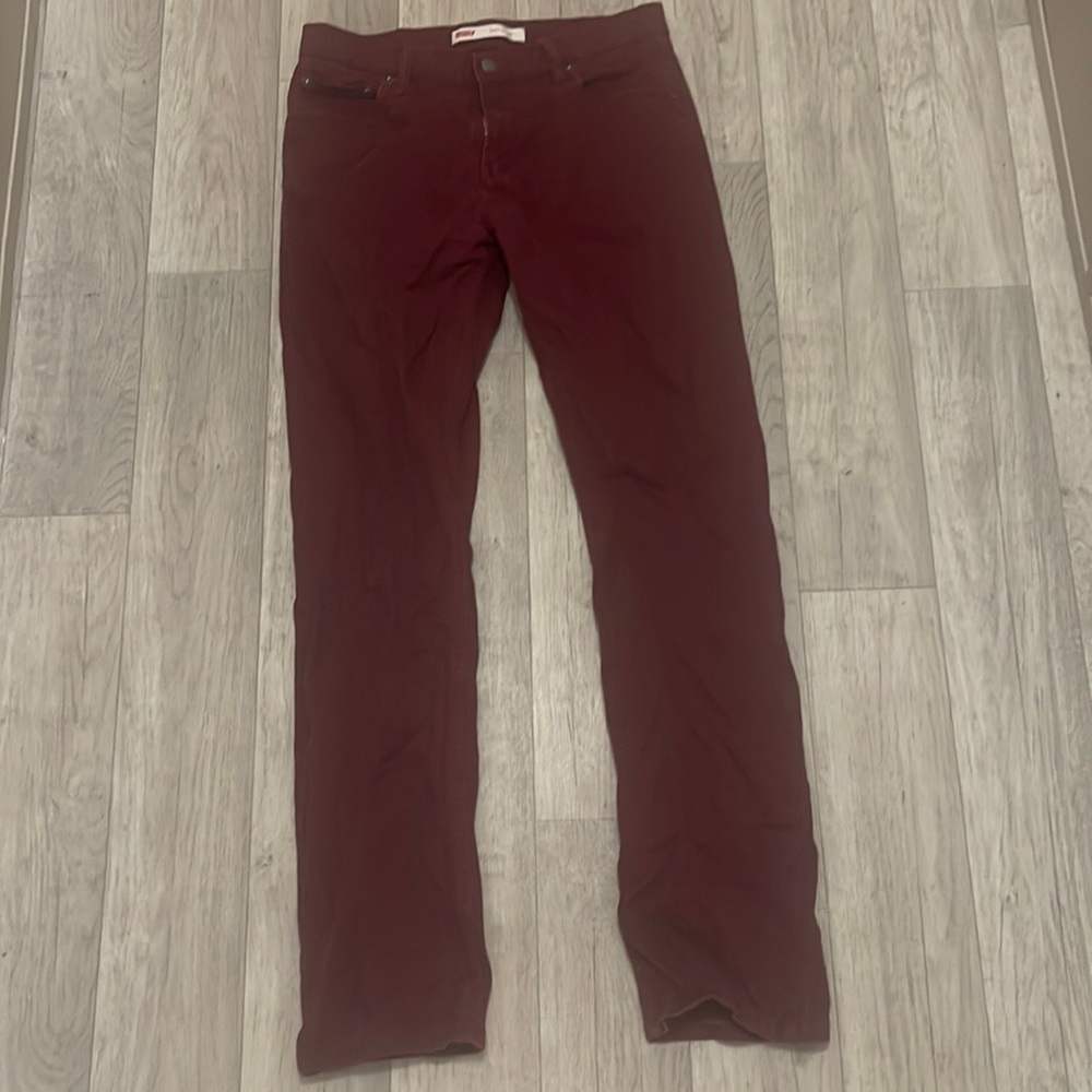 Levi burgundy 20 regular w30 x l30